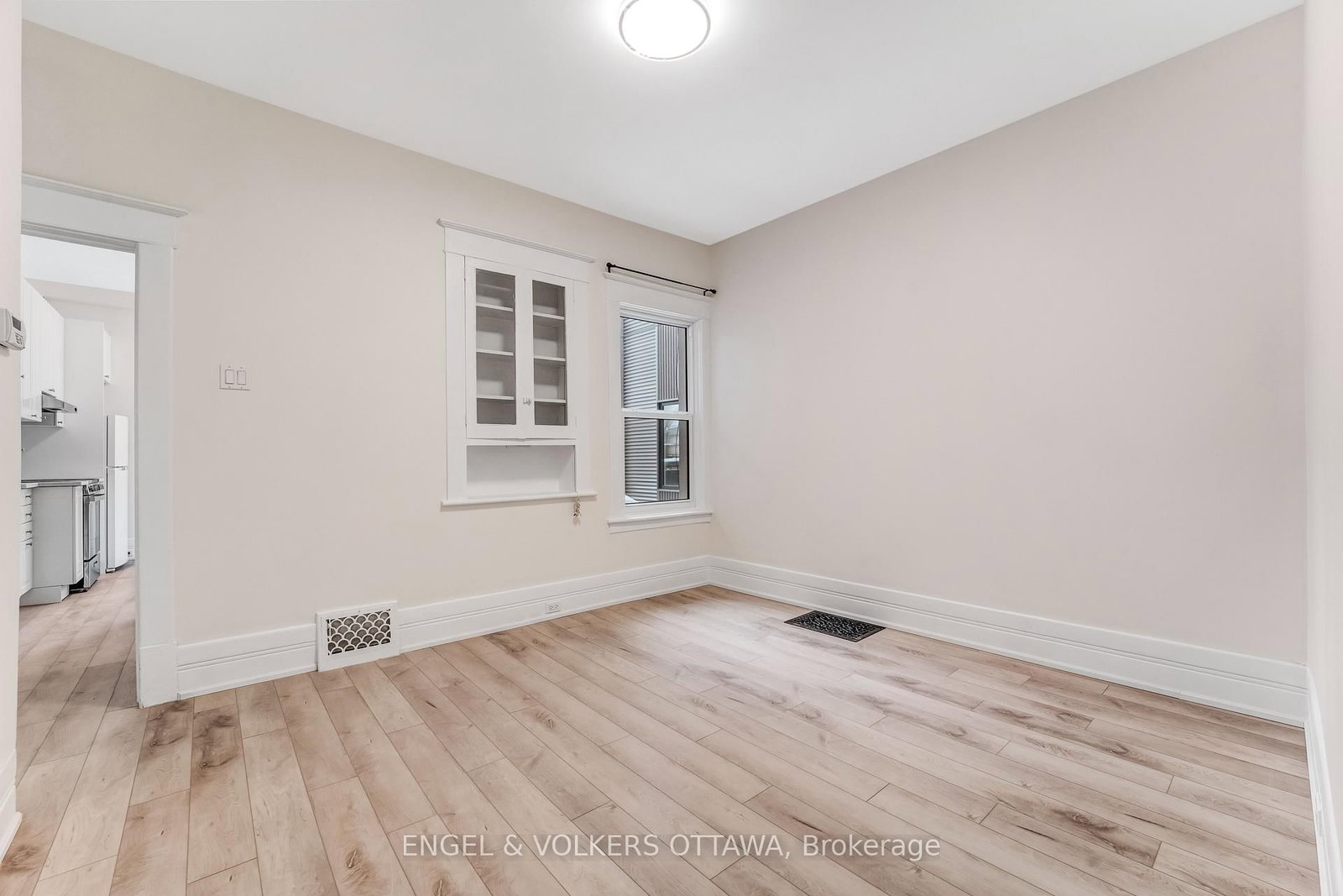 170 Ivy Crescent, Unit 2 - Photo 6