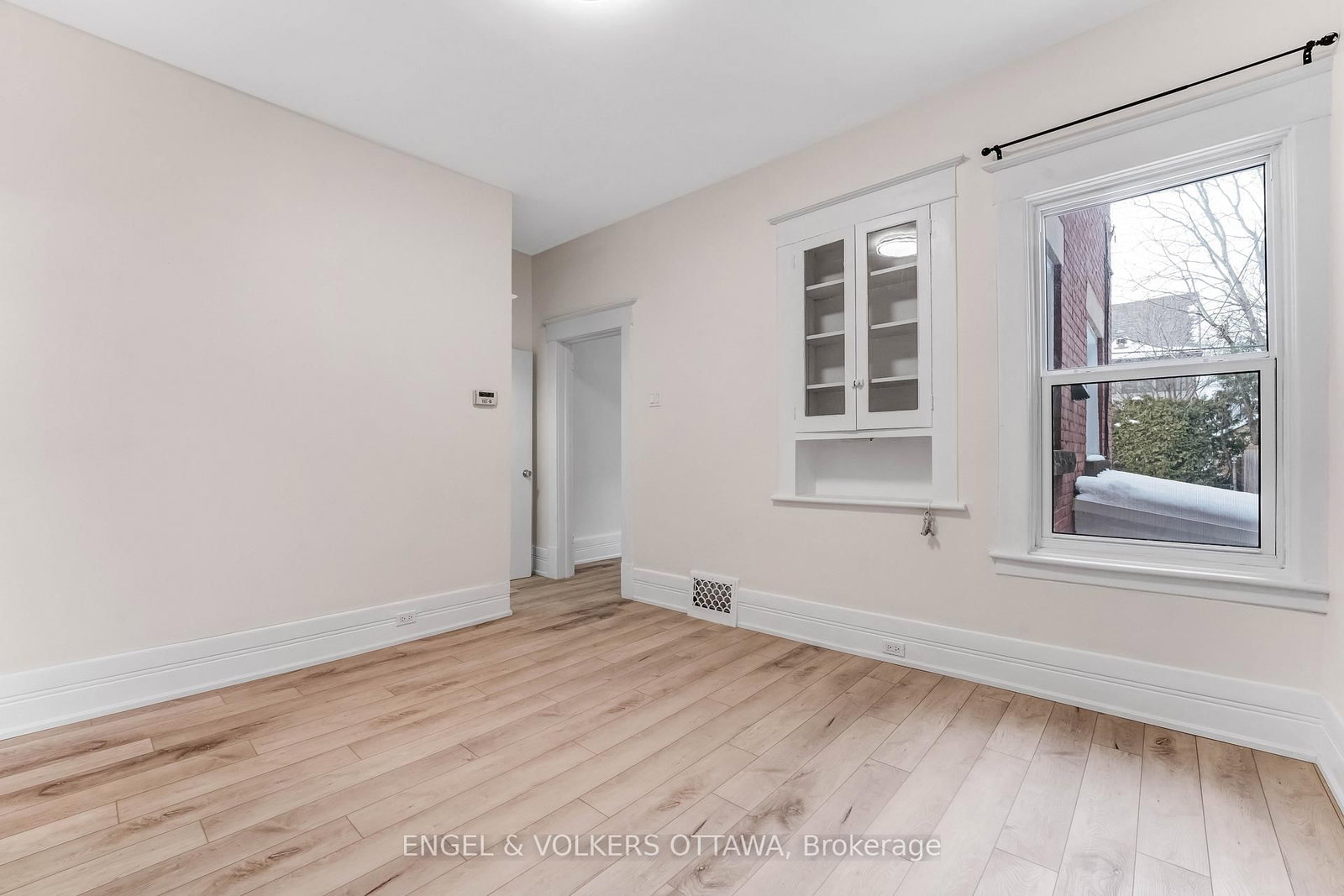 170 Ivy Crescent, Unit 2 - Photo 7