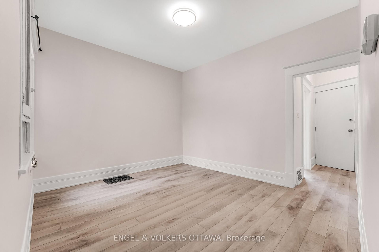 170 Ivy Crescent, Unit 2 - Photo 9