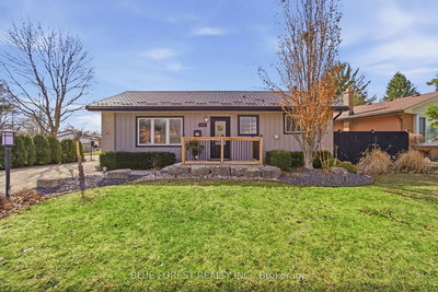 1975 Royal Cres | London East | Image