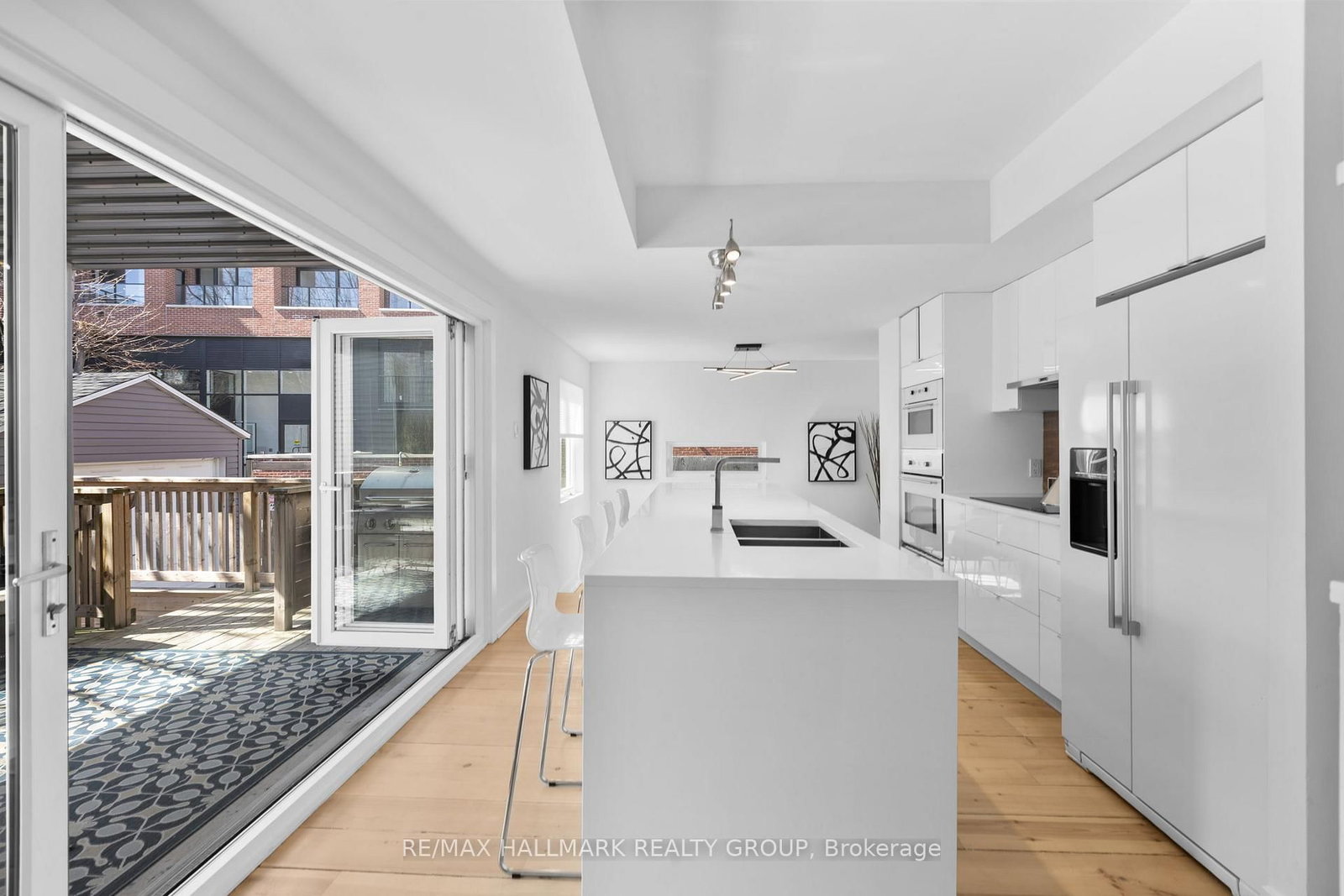 330 Winona Avenue - Photo 14