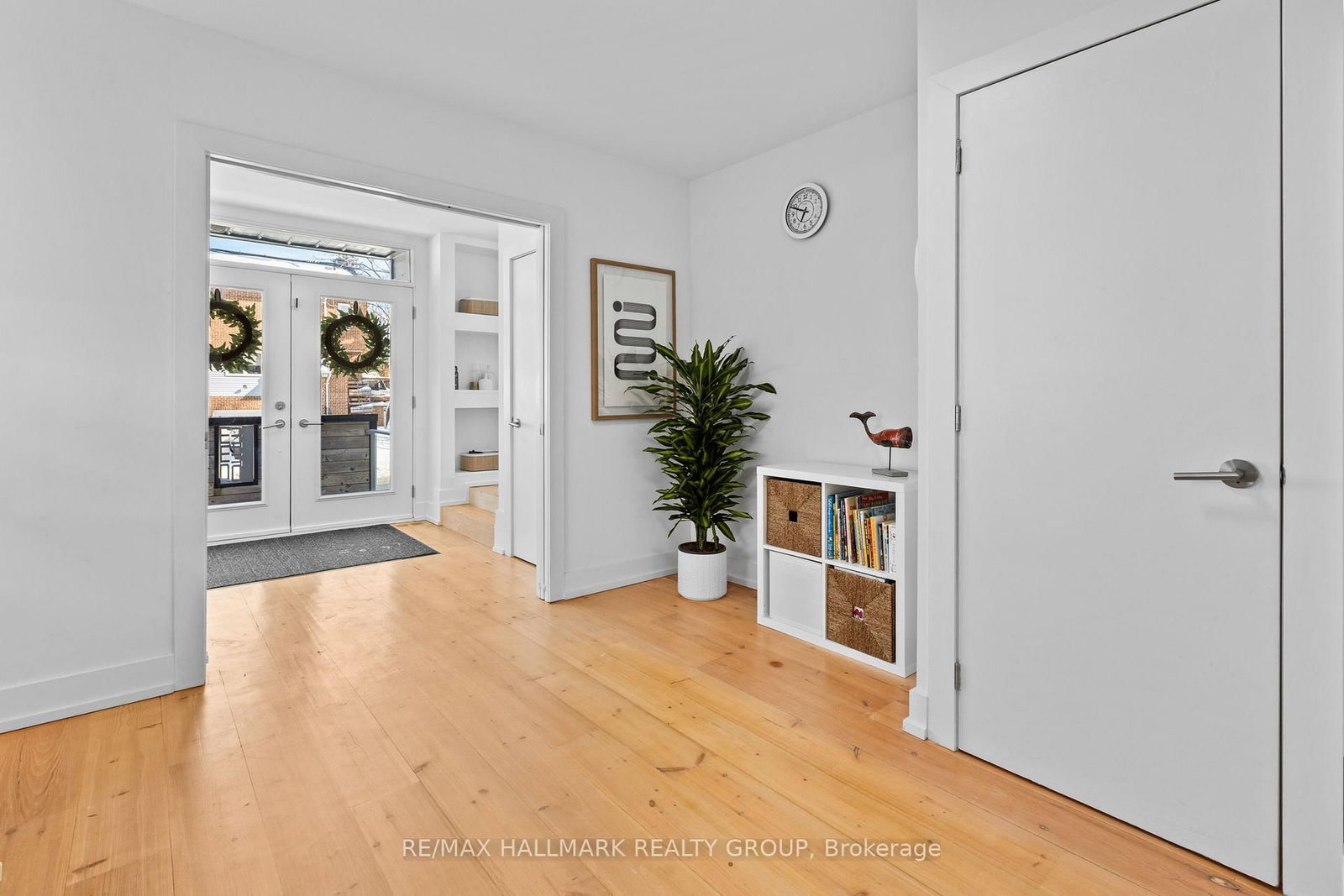 330 Winona Avenue - Photo 19