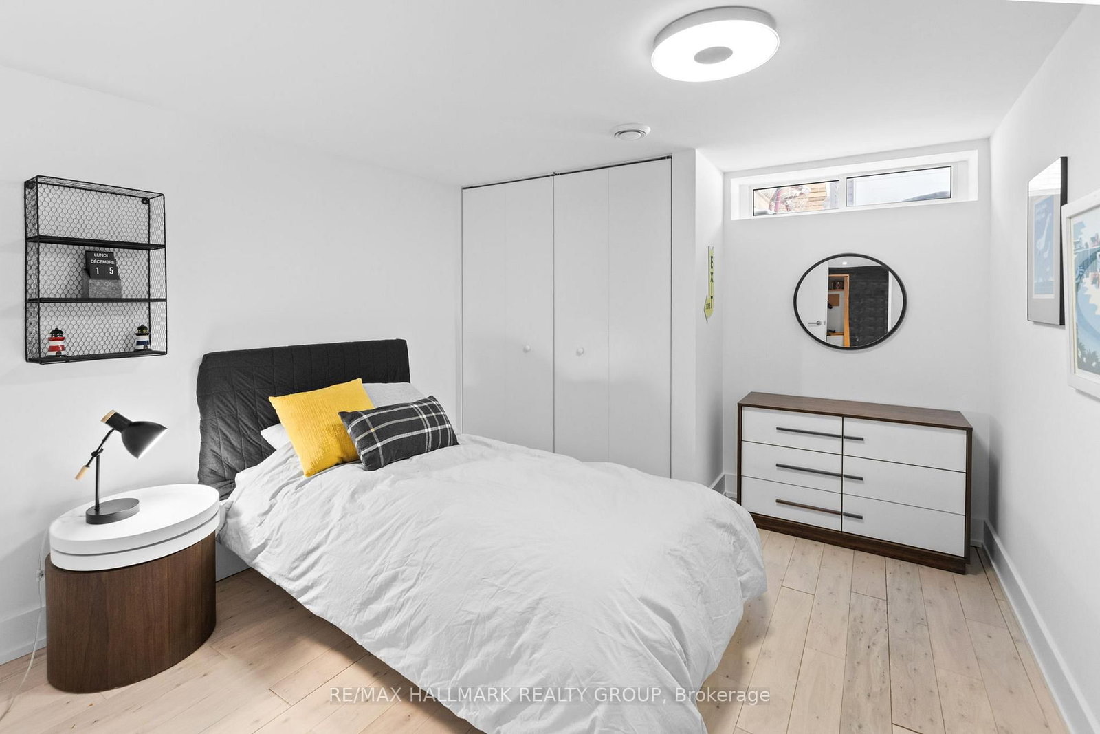 330 Winona Avenue - Photo 40