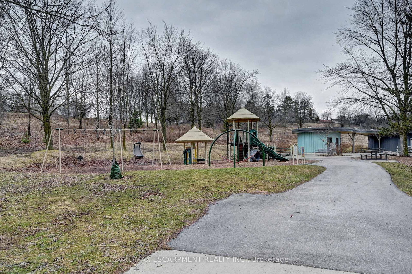 510 Kortright Road W - Photo 47