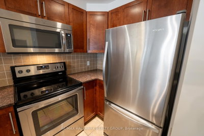 Unit 1007 — 200 Besserer Street — photo 6