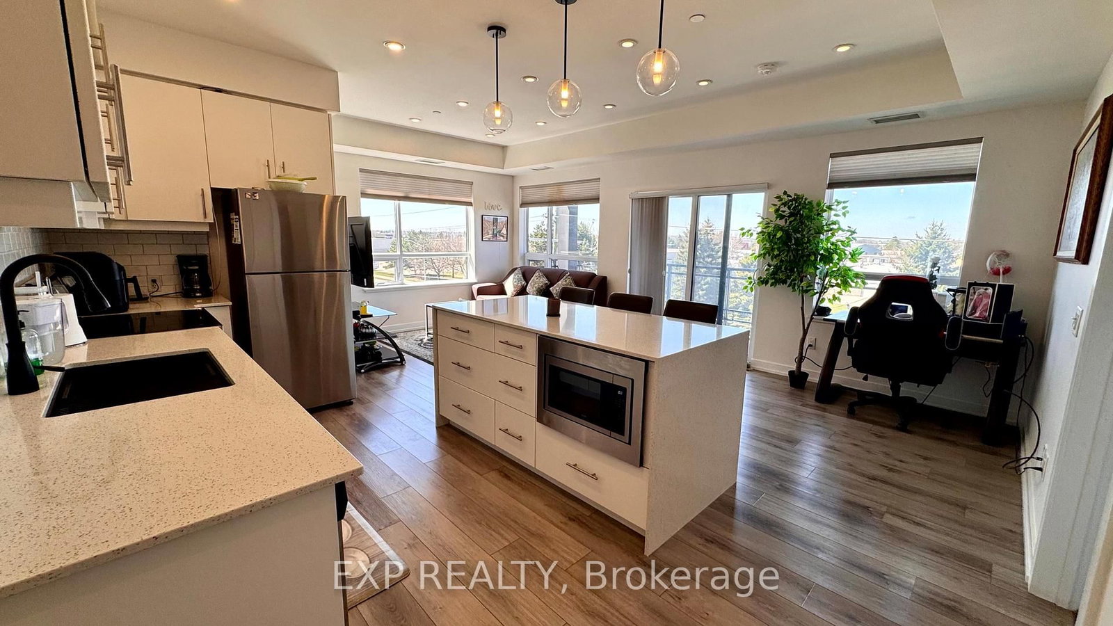 255 Northfield Drive E, Unit 301 - Photo 2