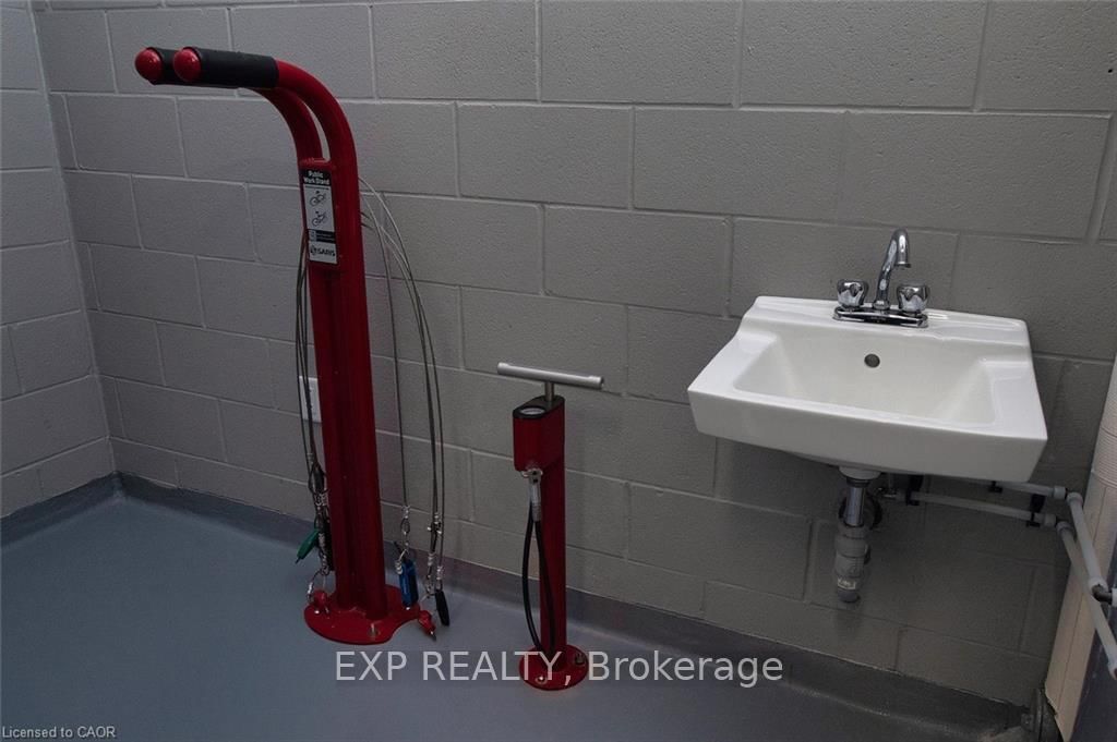 255 Northfield Drive E, Unit 301 - Photo 27