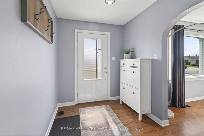 11 Gray Ave, South Stormont, K0C 1P0 | Image 2