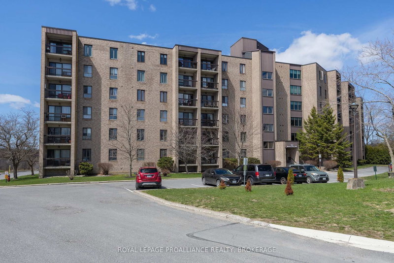 214 - 358 Queen Mary Rd, Kingston, K7M 7E8 | Image 2