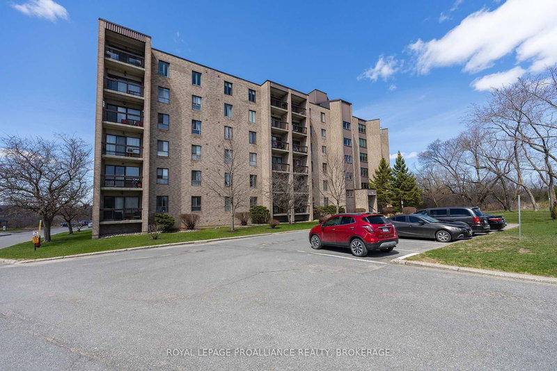 214 - 358 Queen Mary Rd, Kingston, K7M 7E8 | Image 3