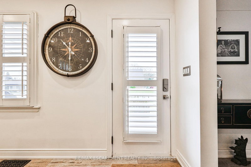 60 Galbraith Dr, Hamilton, L8G 1Z9 | Image 2