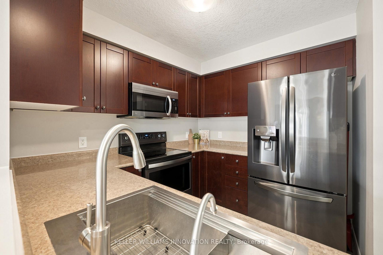 951 Zeller Crescent - Photo 12