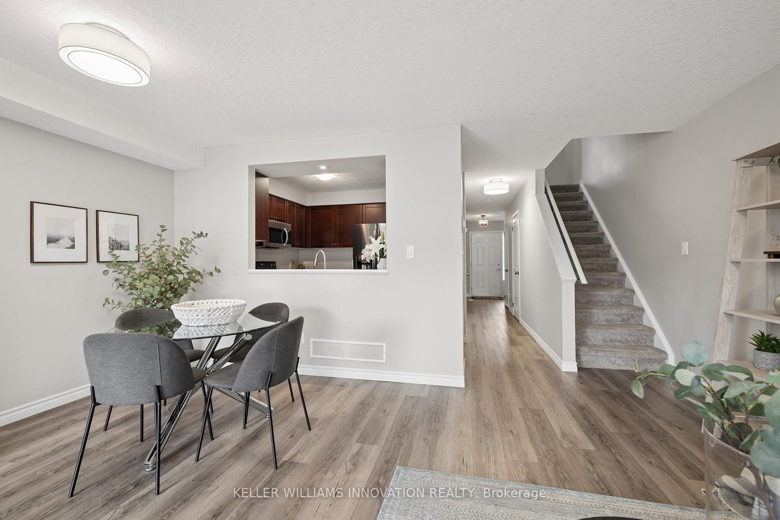 951 Zeller Crescent - Photo 6