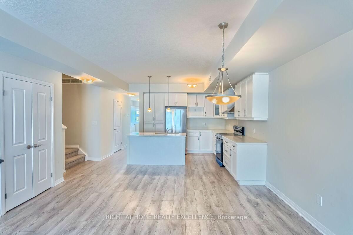 124 Seabrook Drive, Unit 7 - Photo 15