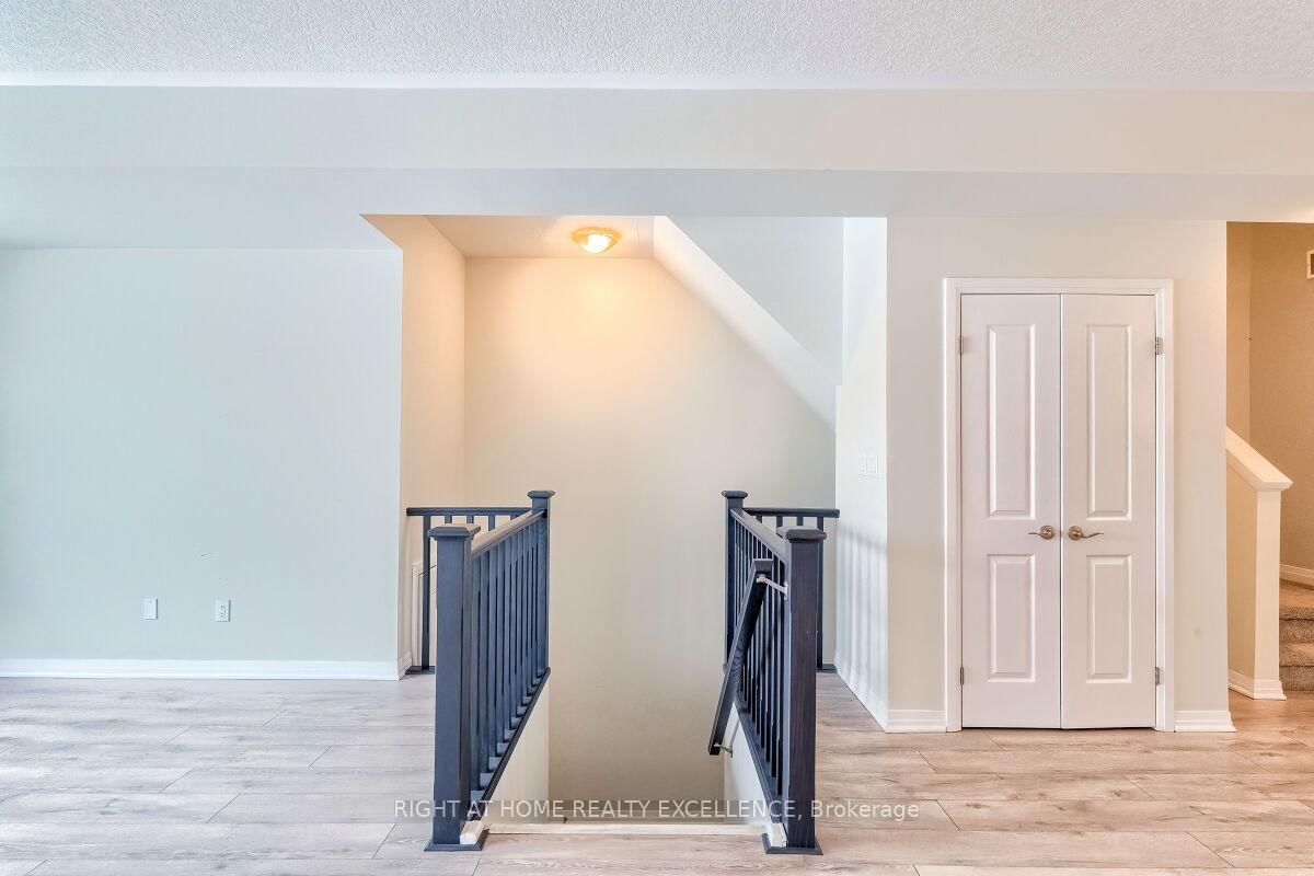 124 Seabrook Drive, Unit 7 - Photo 8