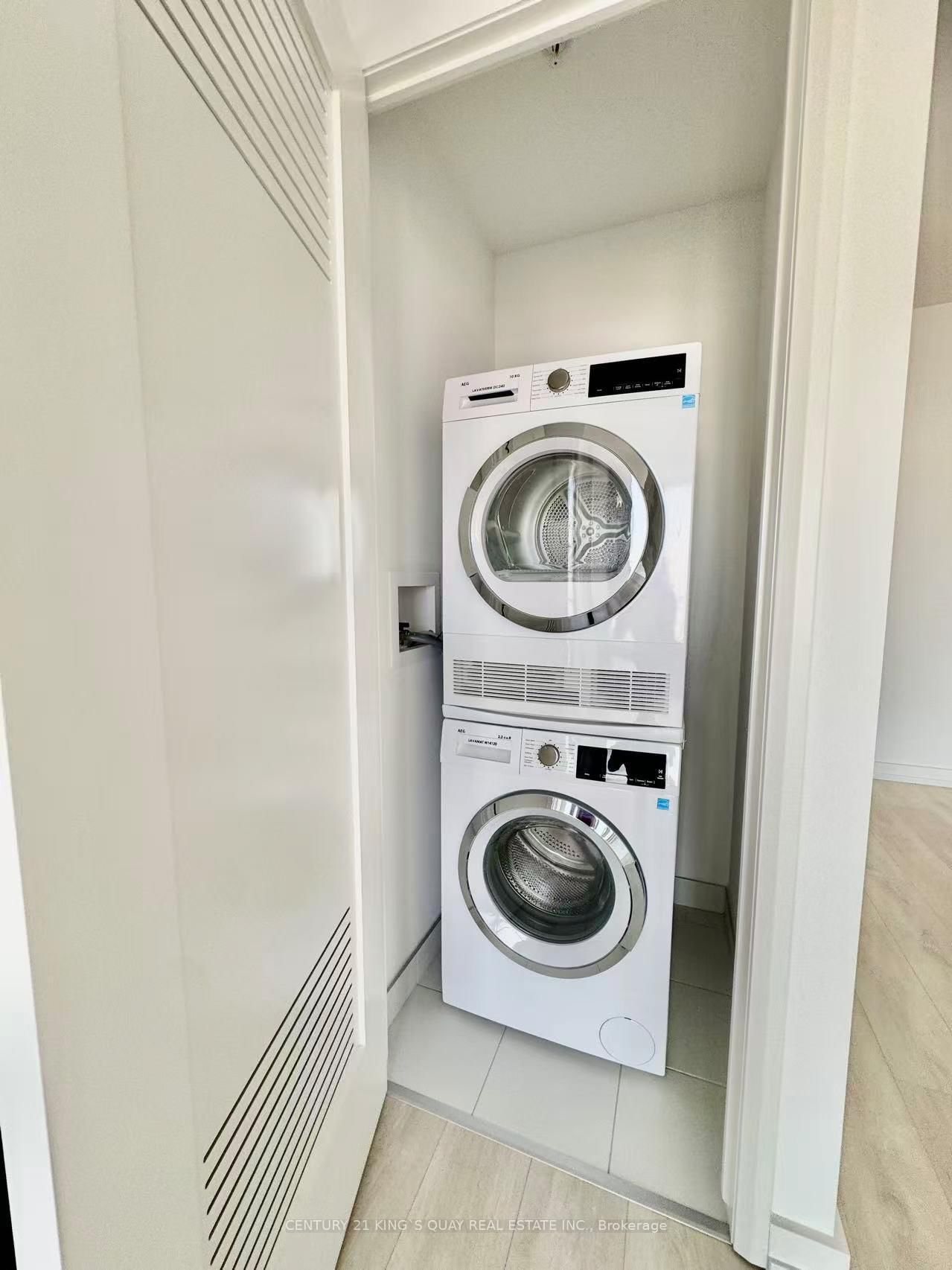 75 James Street S, Unit 2603 - Photo 18