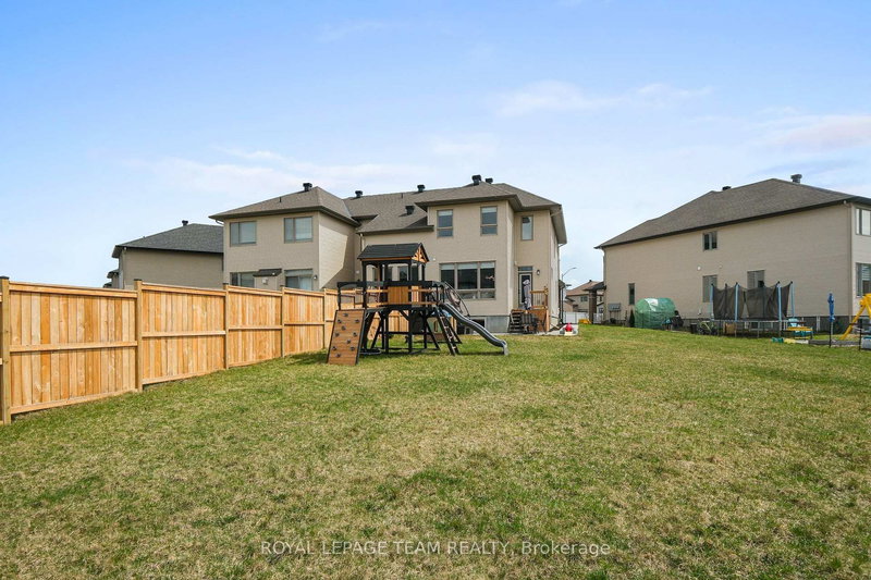 315 Big Dipper St, Ottawa, K4M 0J2 | Image 2