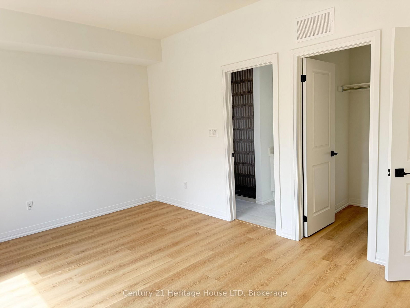 736 Burwell Street - Photo 6