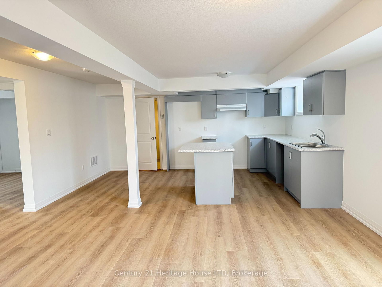 736 Burwell Street - Photo 2