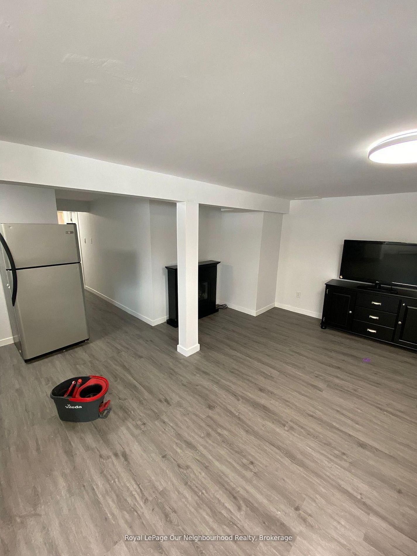 5749 Summer Street, Unit Basement - Photo 4