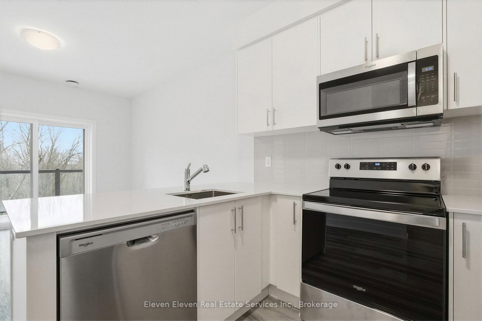 1100 Lackner Place, Unit 322 - Photo 11