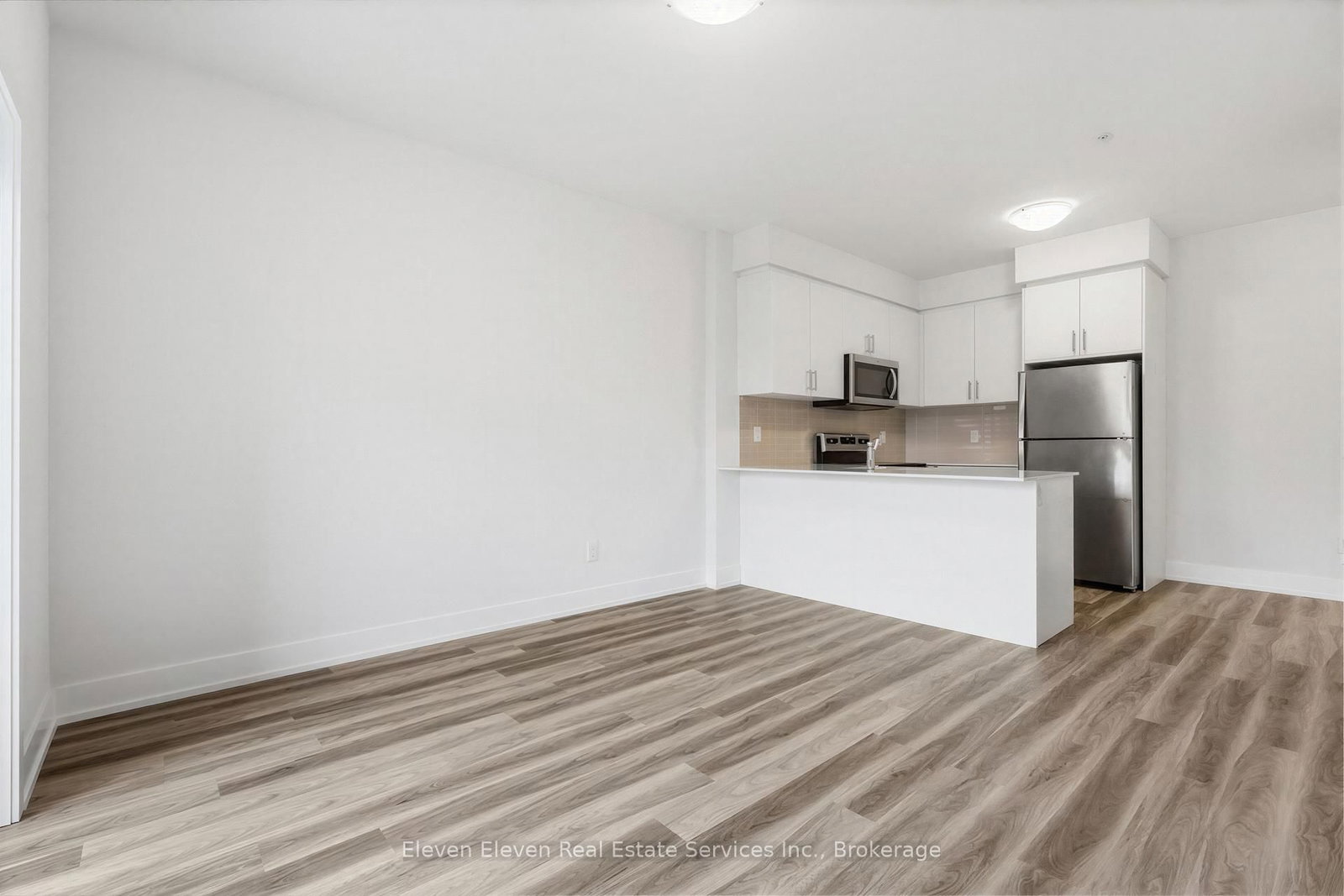 1100 Lackner Place, Unit 322 - Photo 17