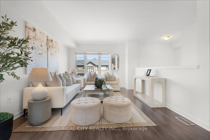 26 Crafter Cres, Hamilton, L8J 2V5 | Image 2