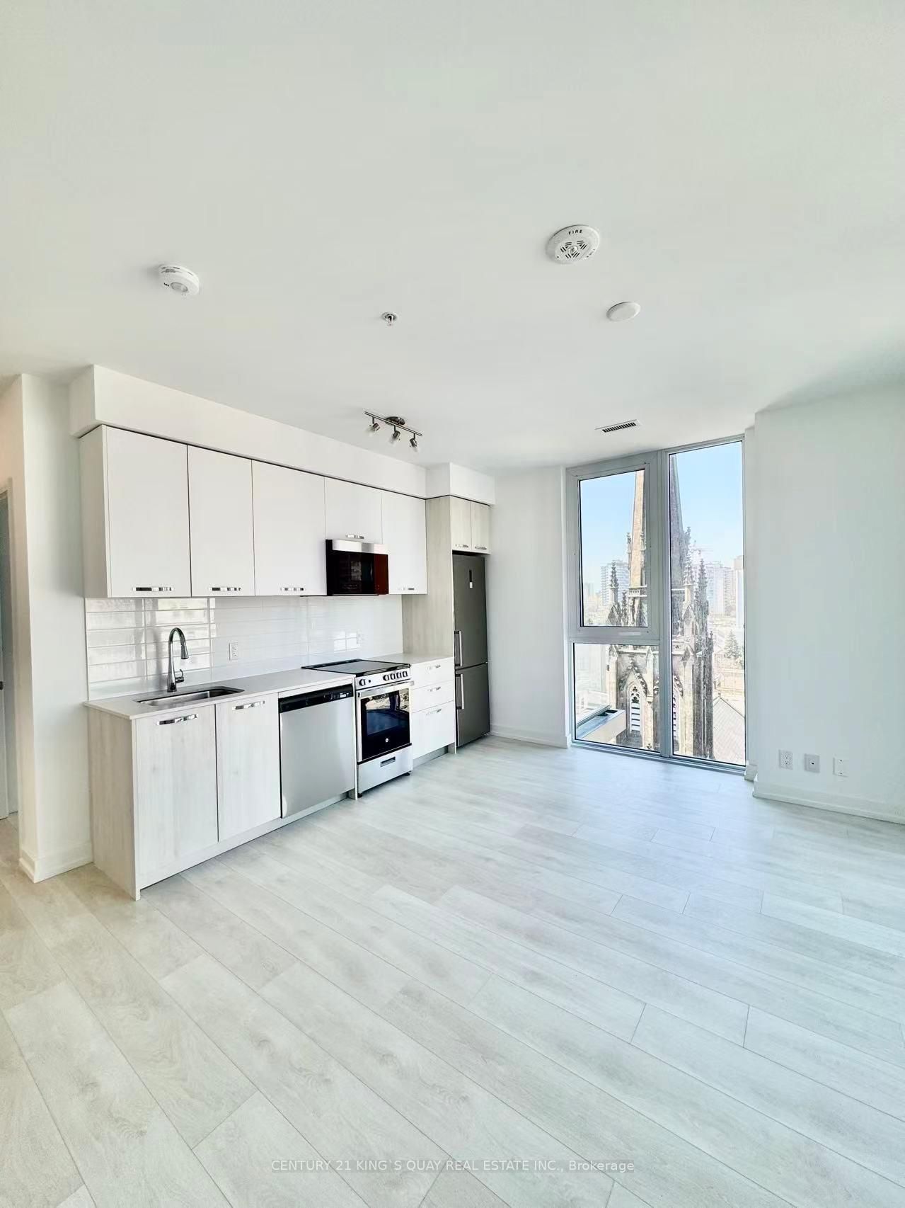 75 James Street S, Unit 1002 - Photo 12