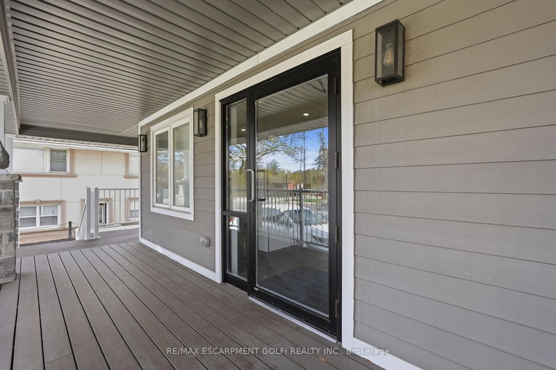 19 KING St W, Hamilton, L8G 1H1 | Image 3