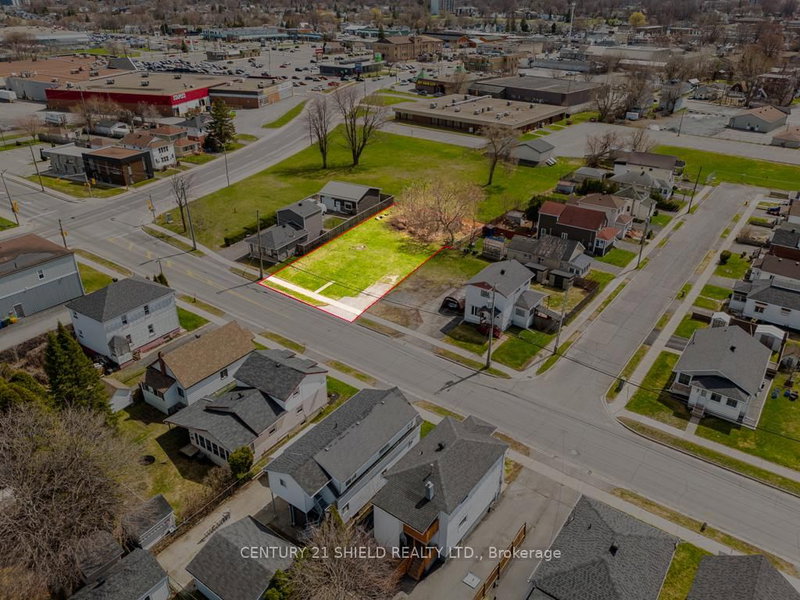 20 Eleventh St W, Cornwall, K6J 3A9 | Image 3