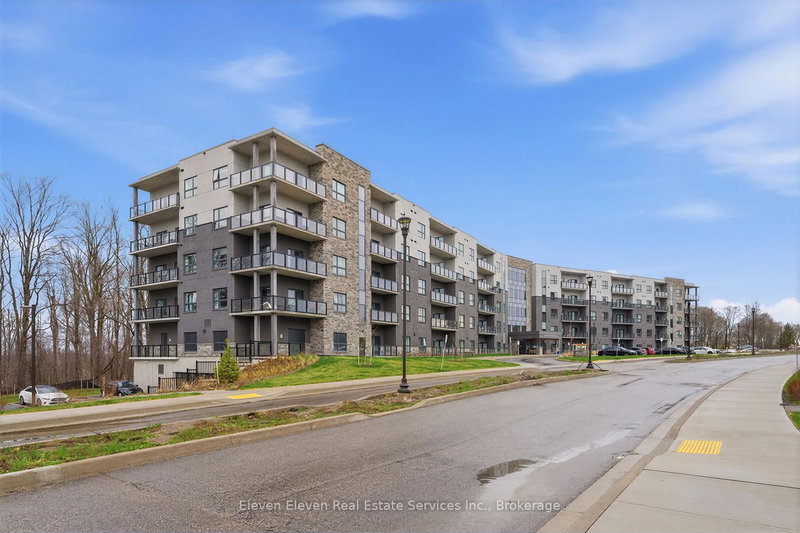 220 - 100 Lackner Pl, Kitchener, N2A 0M1 | Image 3