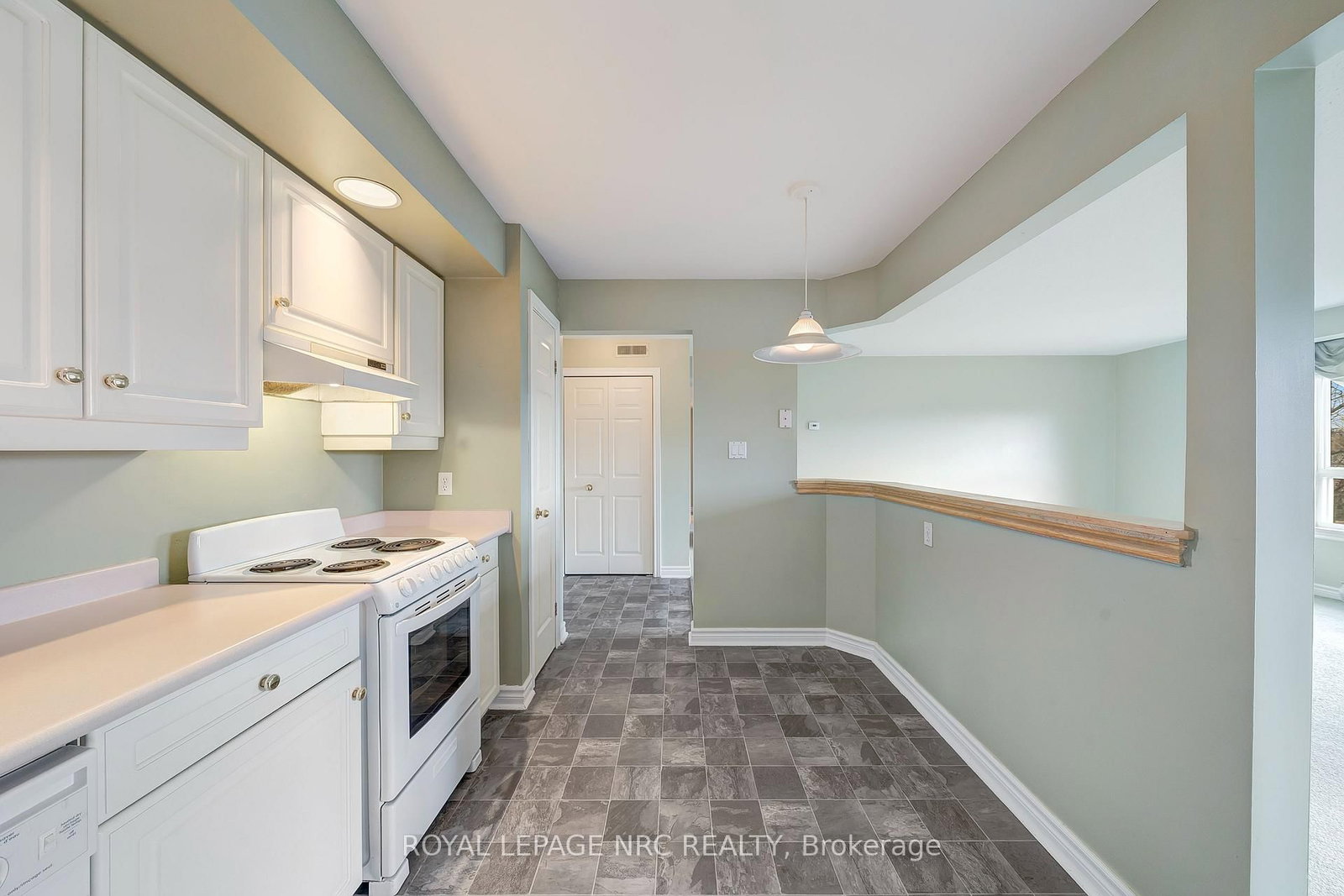 1061 Vansickle Road, Unit 303B - Photo 14