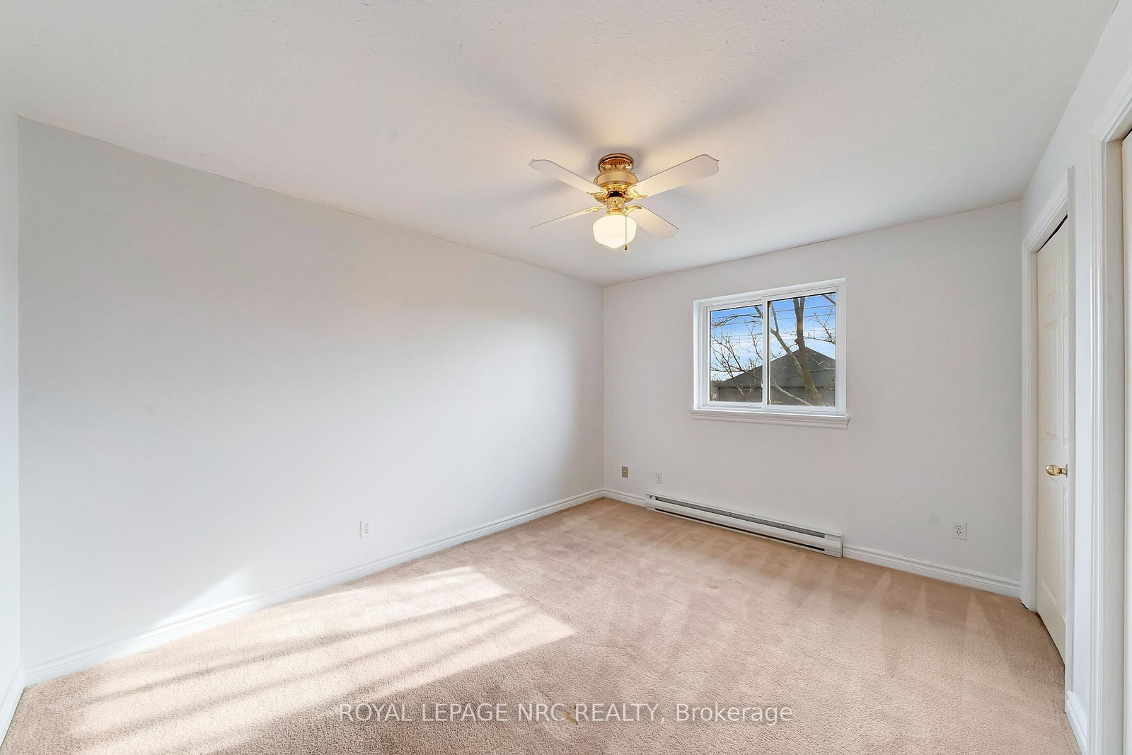 1061 Vansickle Road, Unit 303B - Photo 20