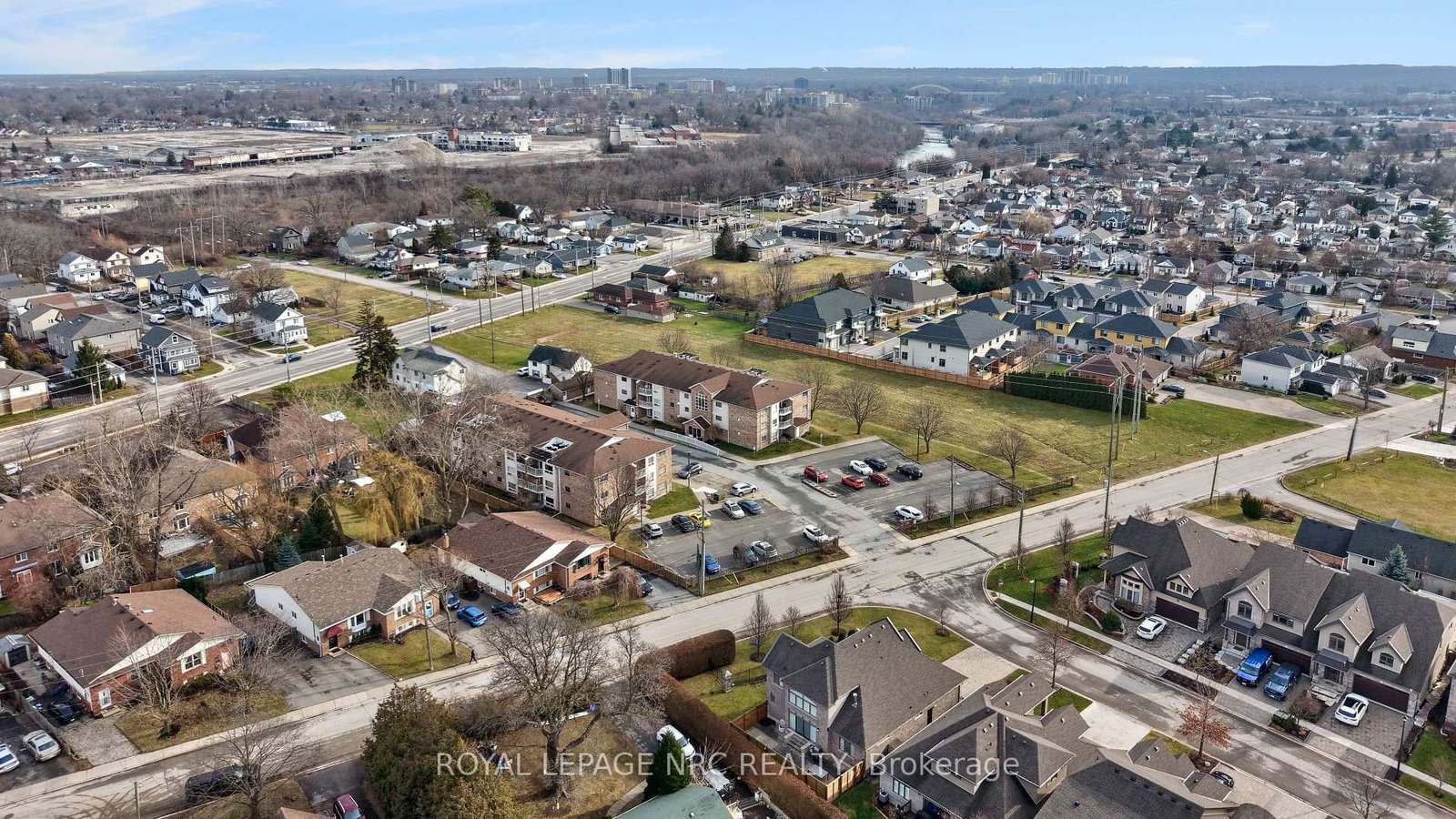 1061 Vansickle Road, Unit 303B - Photo 30