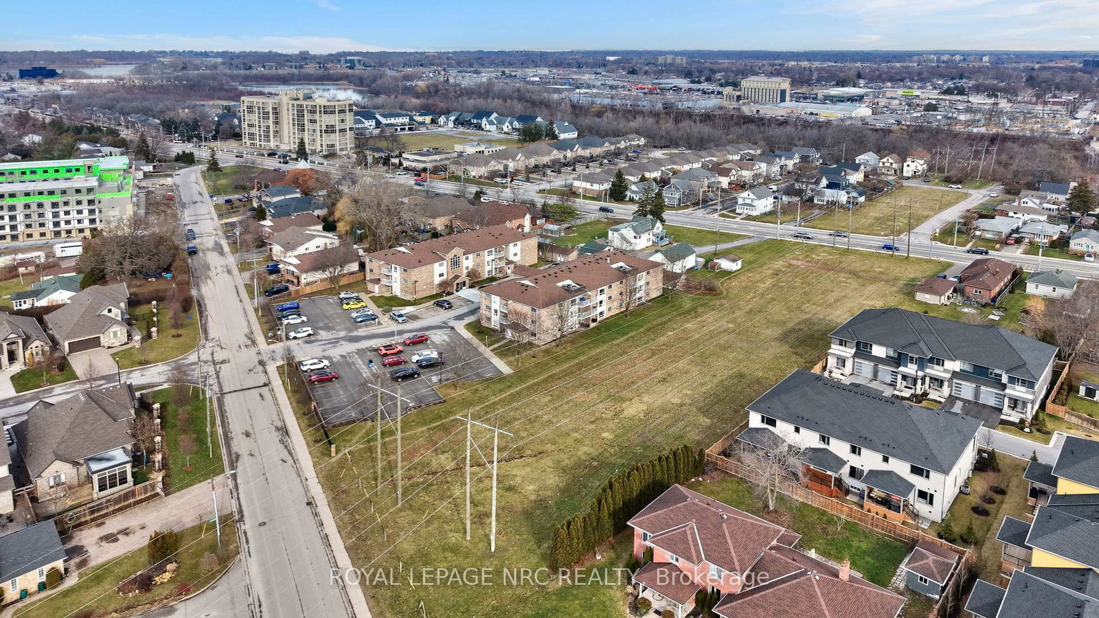 1061 Vansickle Road, Unit 303B - Photo 32