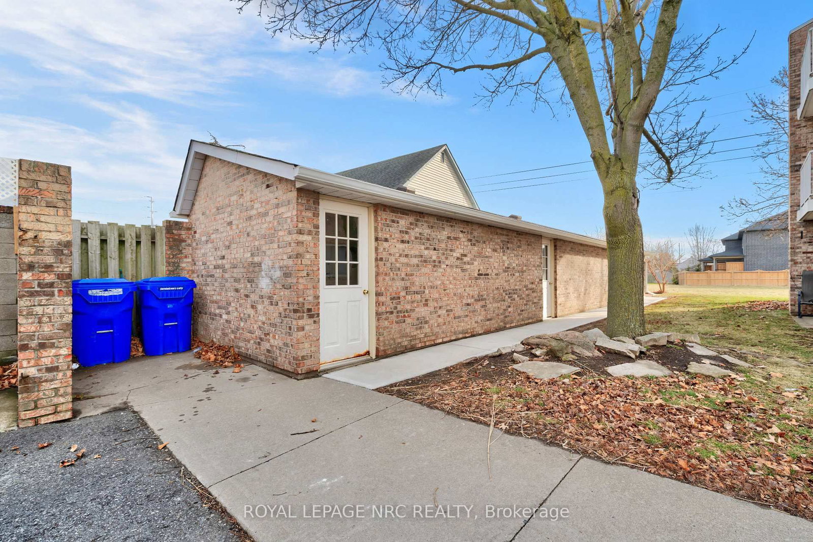 1061 Vansickle Road, Unit 303B - Photo 33