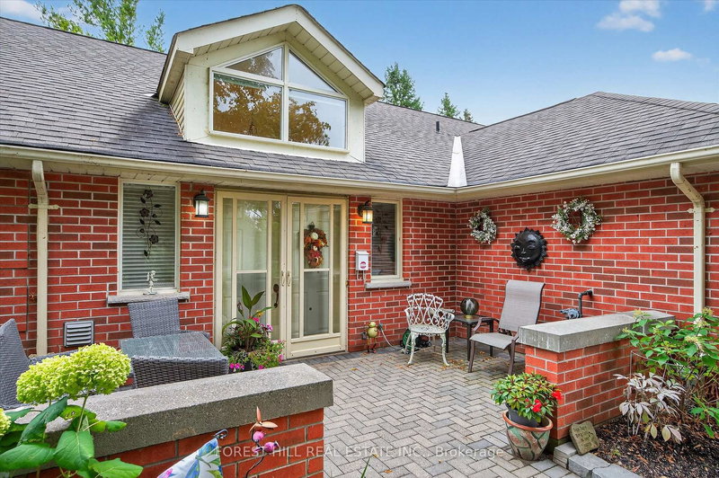 35 - 1121 Armour Rd, Peterborough, K9J 6Y1 | Image 2