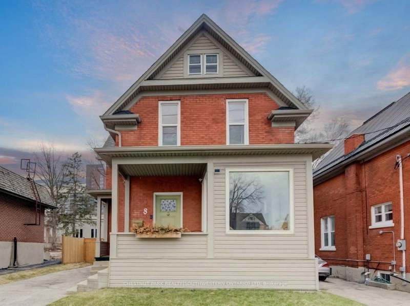 8 Spring St E, Waterloo, N2J 2L8 | Image 3