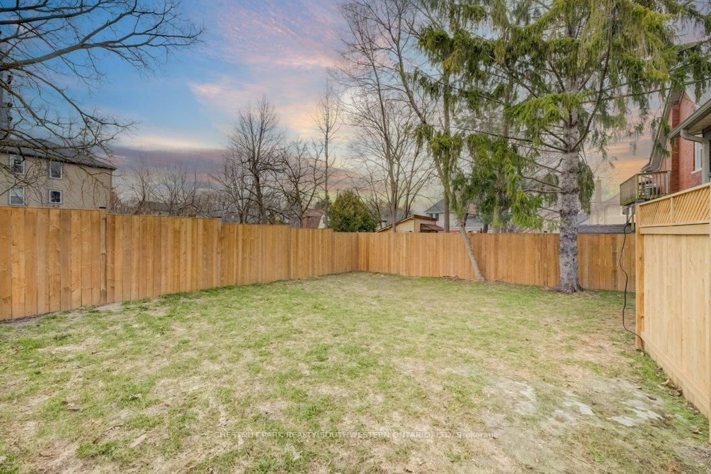 8 Spring Street E - Photo 46