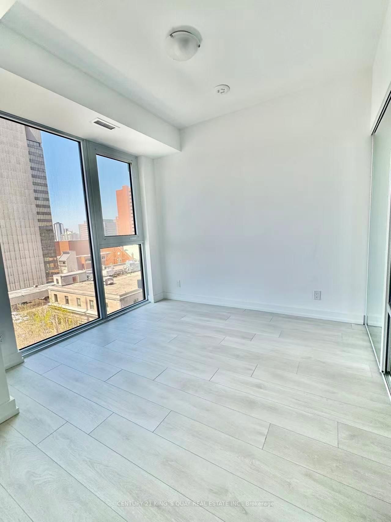 75 James Street S, Unit 901 - Photo 19