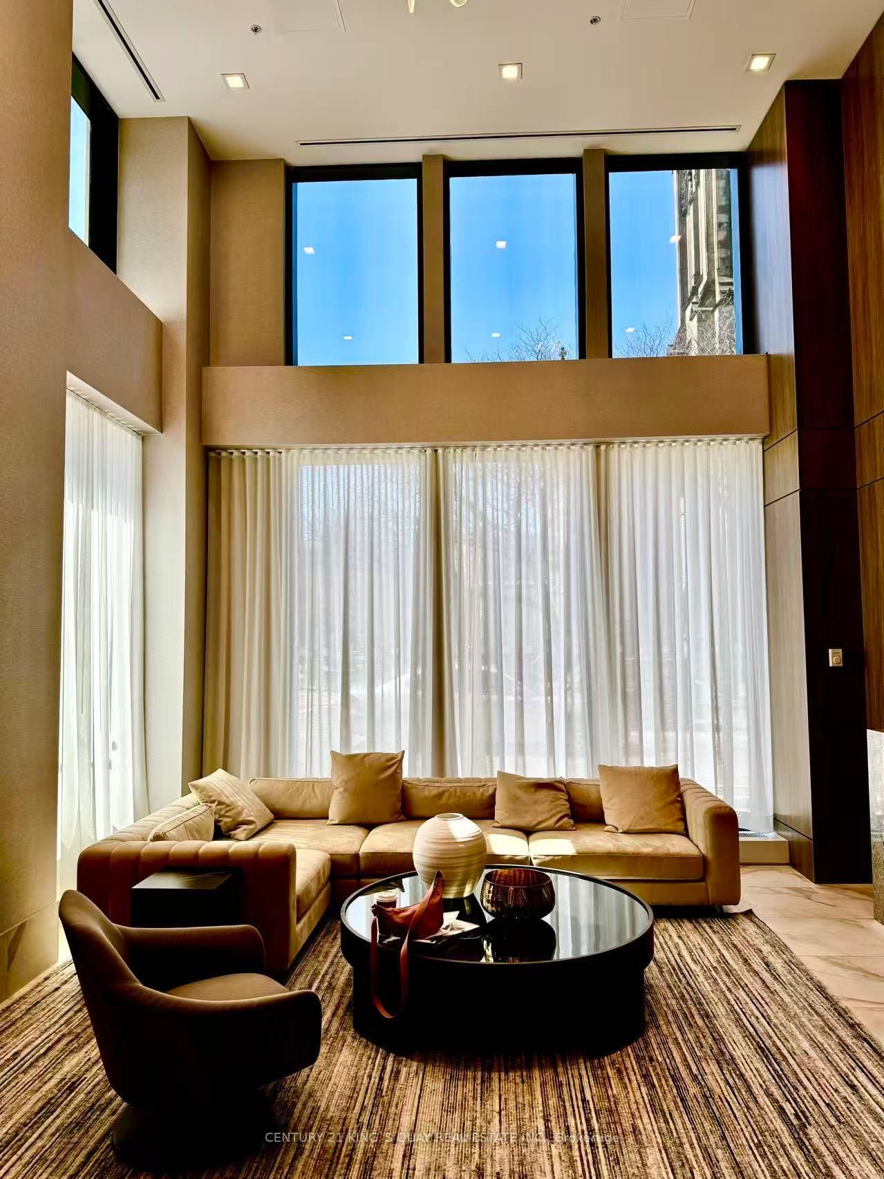 75 James Street S, Unit 901 - Photo 6