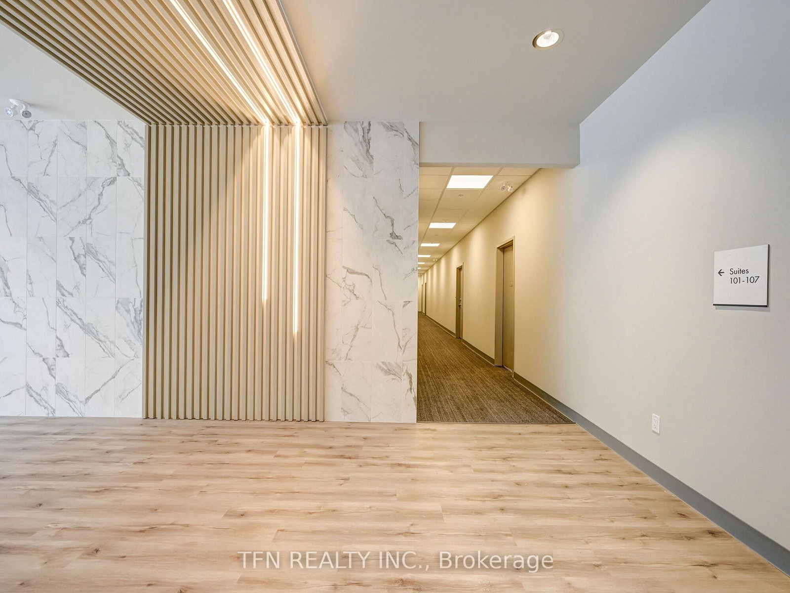 107 Roger Street N, Unit 307 - Photo 4