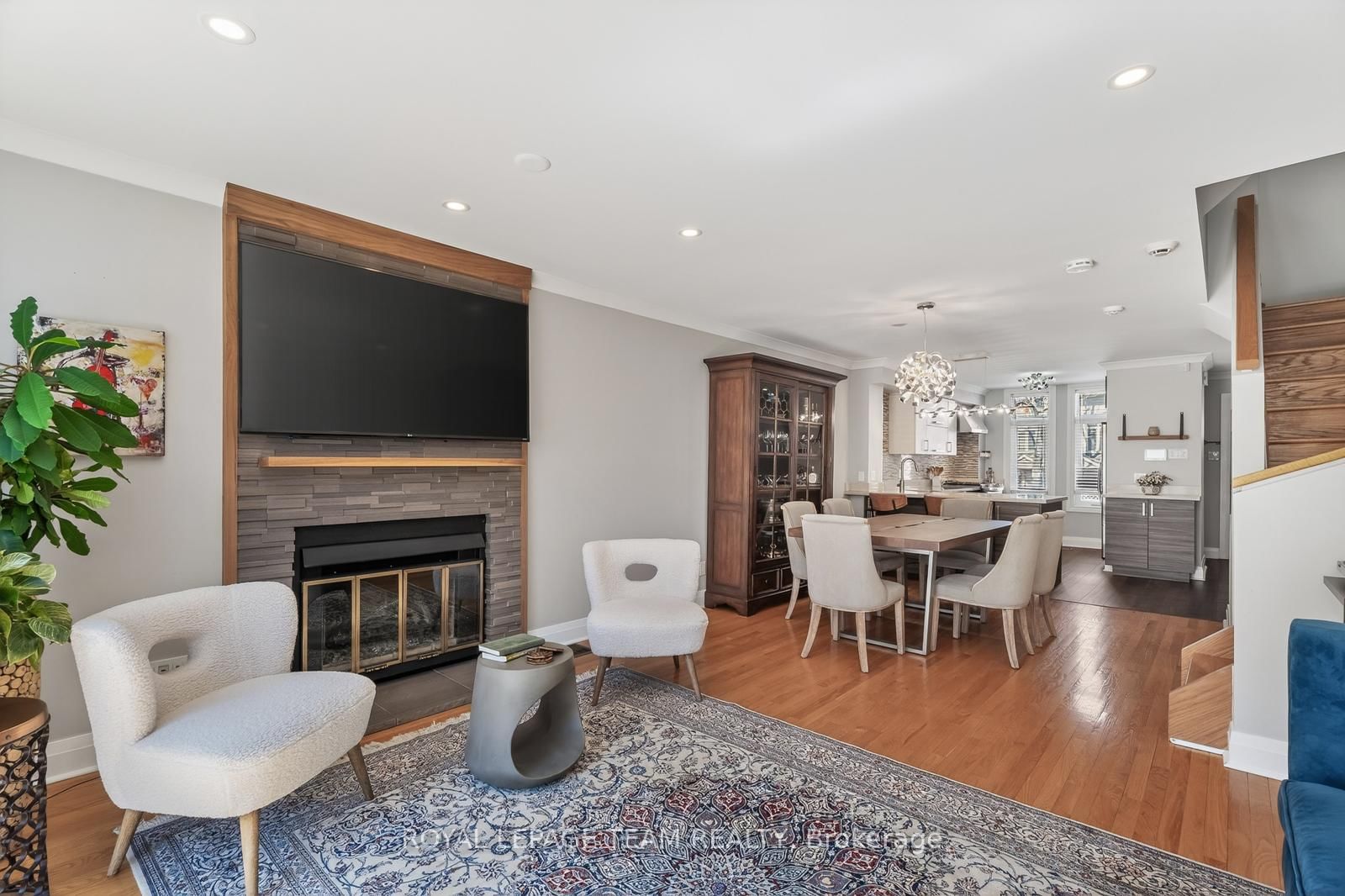 72 GREENFIELD Avenue, Unit 10 - Photo 4