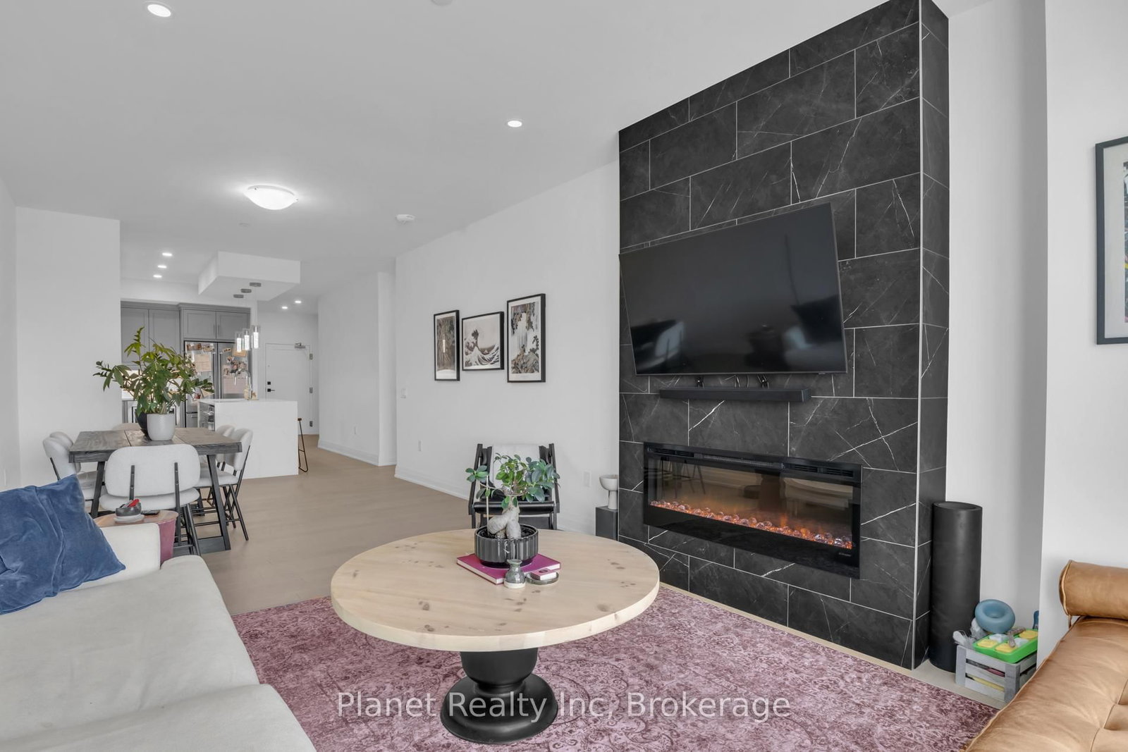 71 WYNDHAM Street S, Unit 1006 - Photo 13