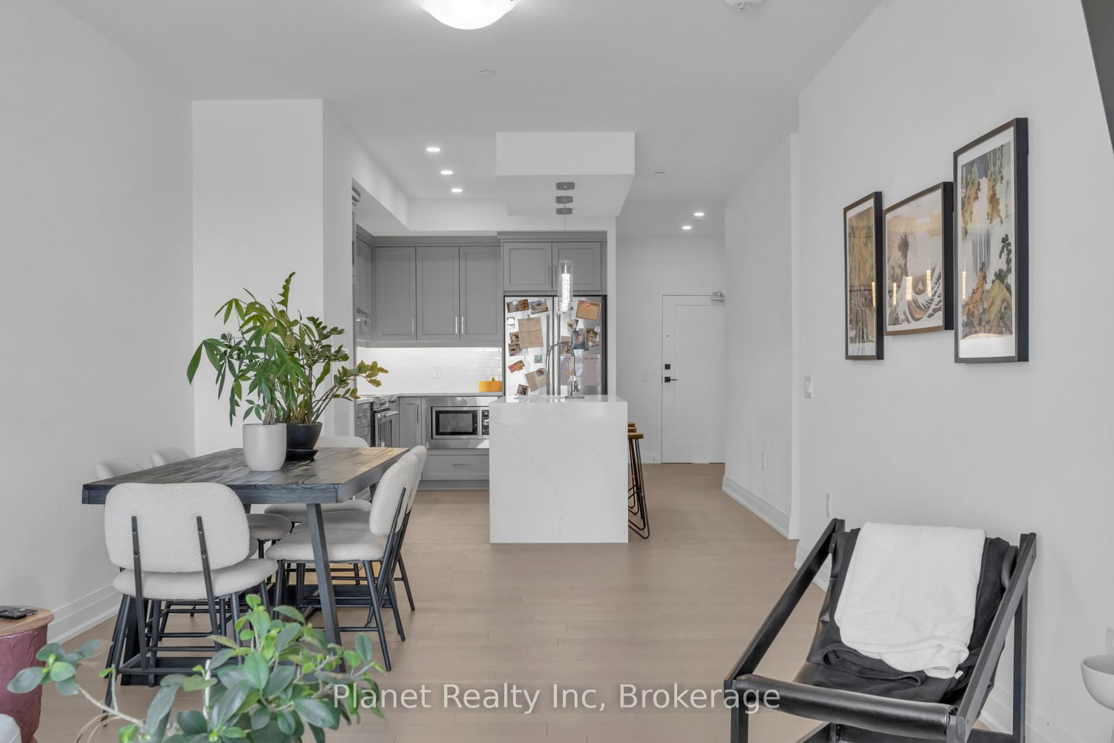 71 WYNDHAM Street S, Unit 1006 - Photo 14