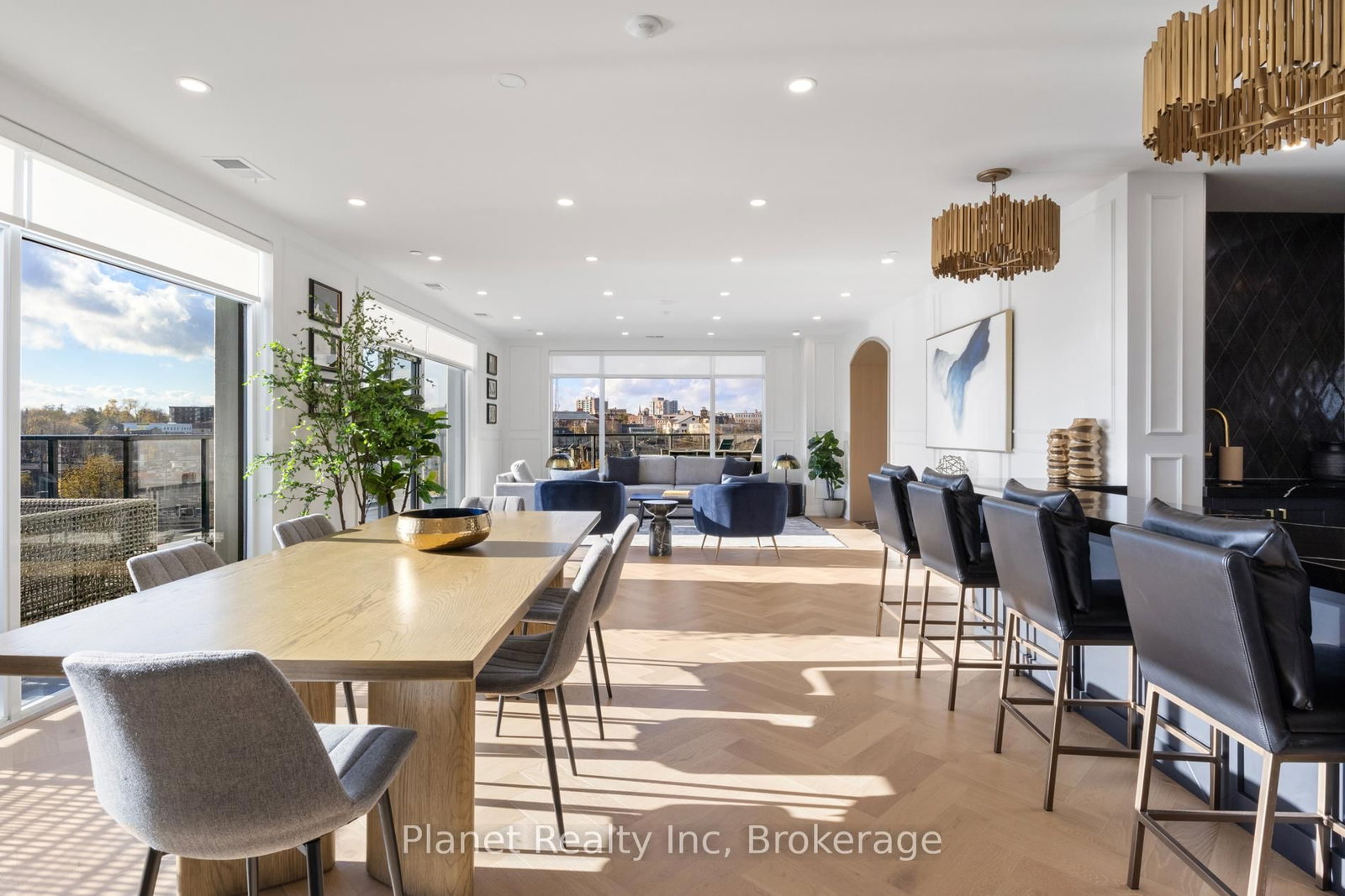 71 WYNDHAM Street S, Unit 1006 - Photo 32