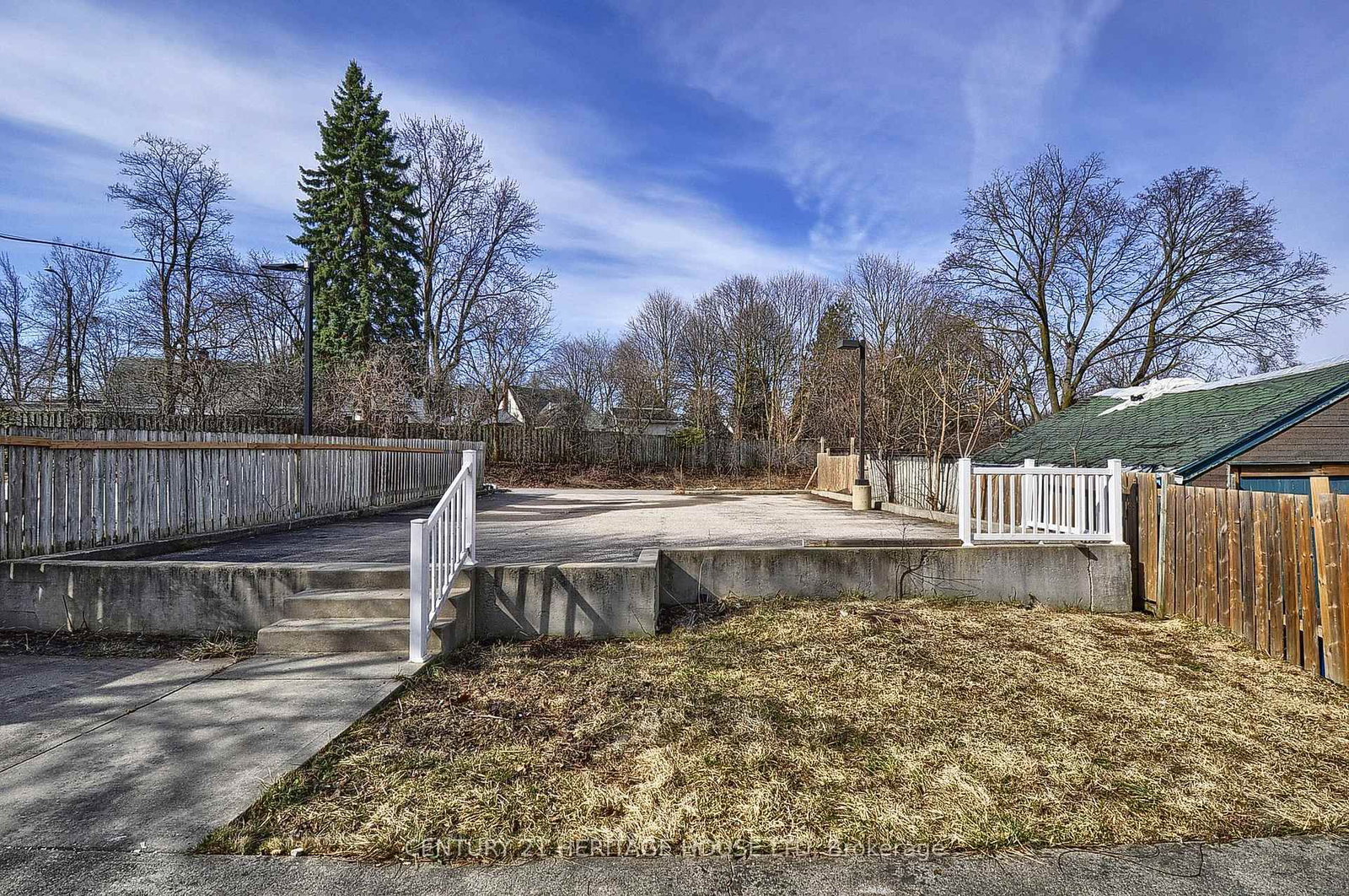 181 Highland Road E - Photo 26