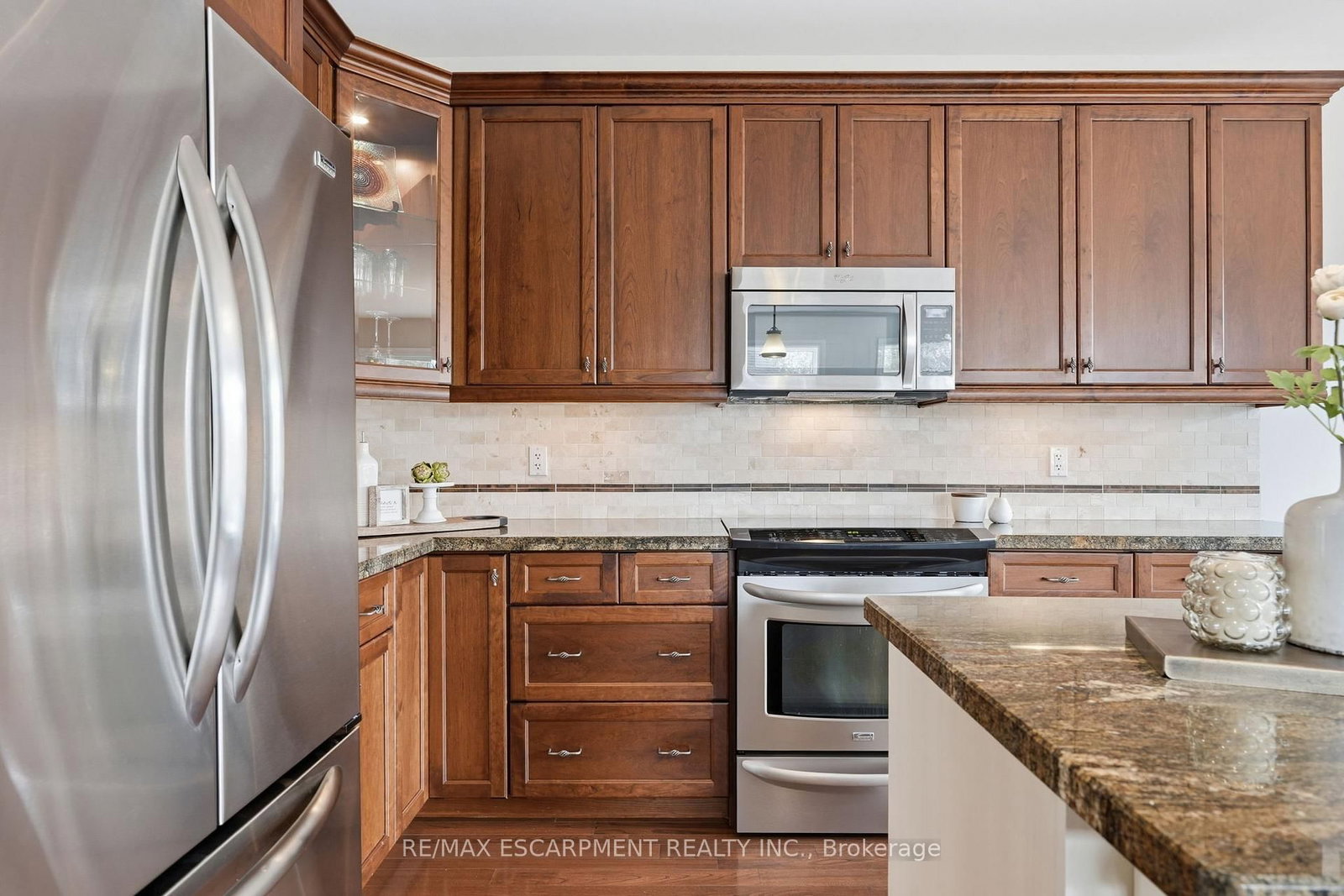 253 Millview Court - Photo 12