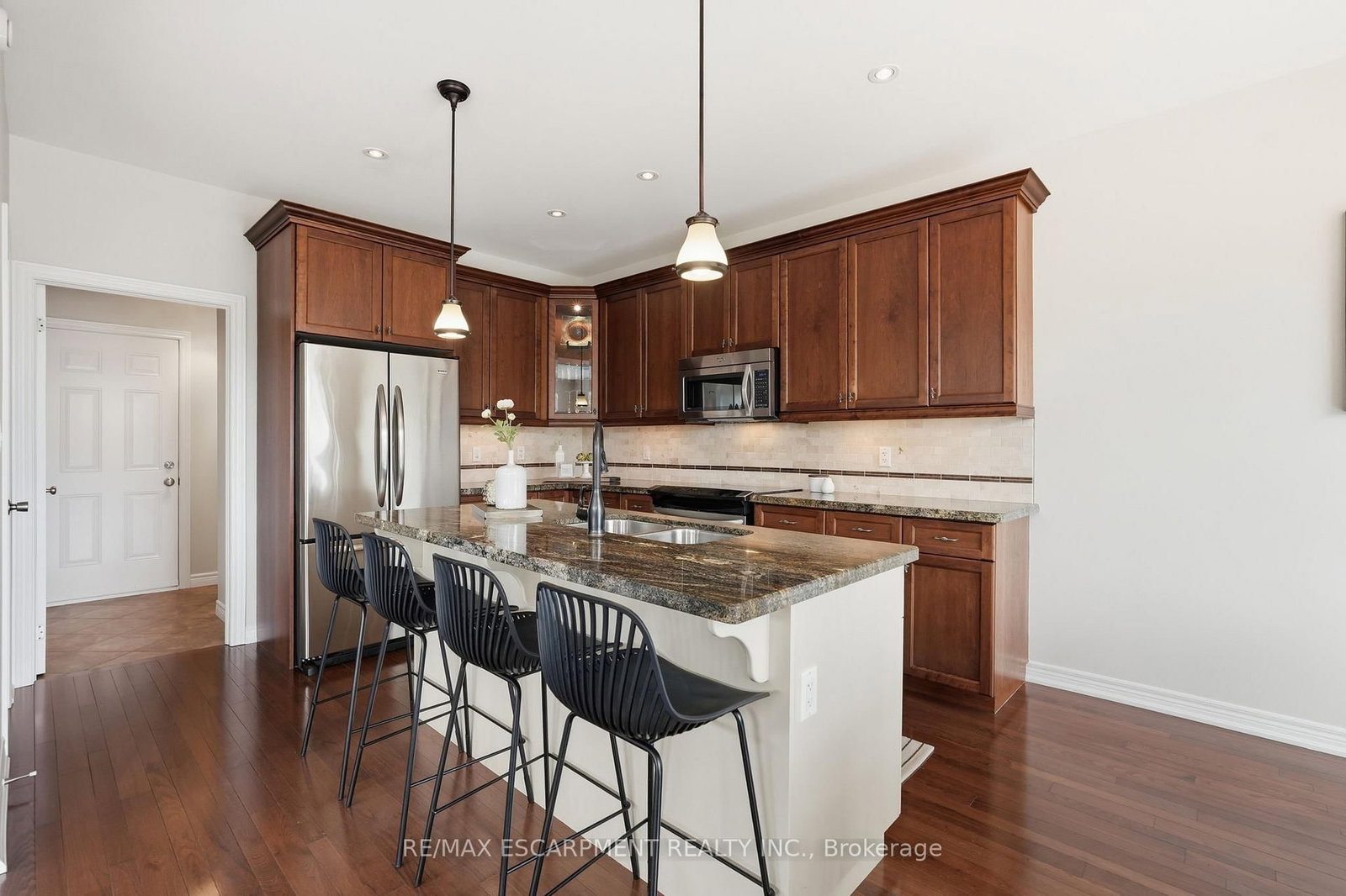 253 Millview Court - Photo 14