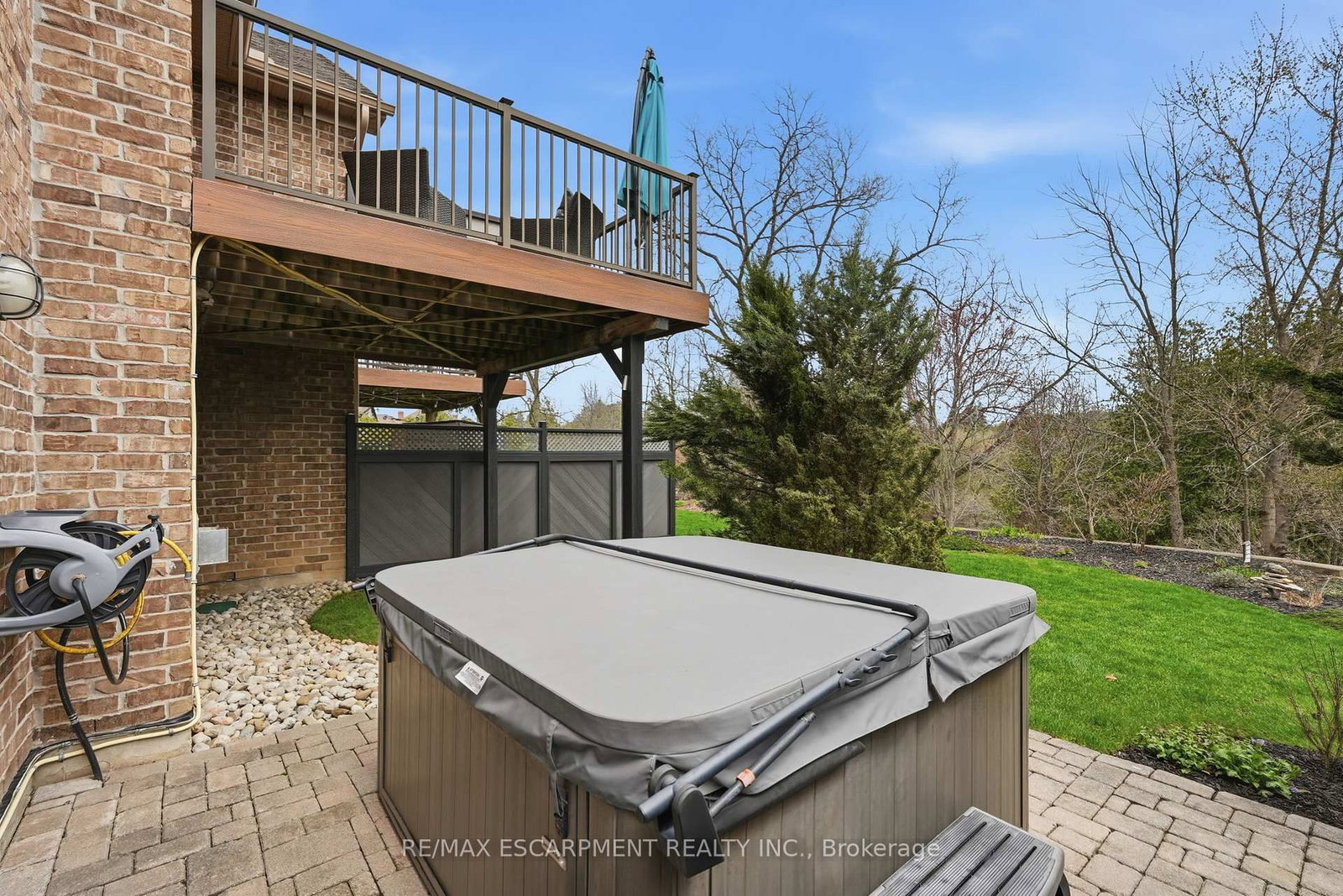 253 Millview Court - Photo 44